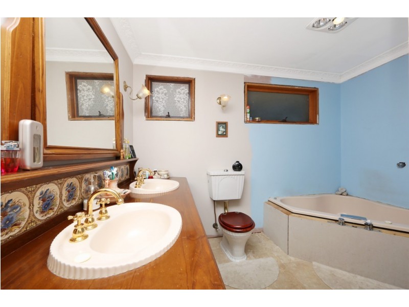 71 Lakesfield Drive, Lysterfield VIC 3156