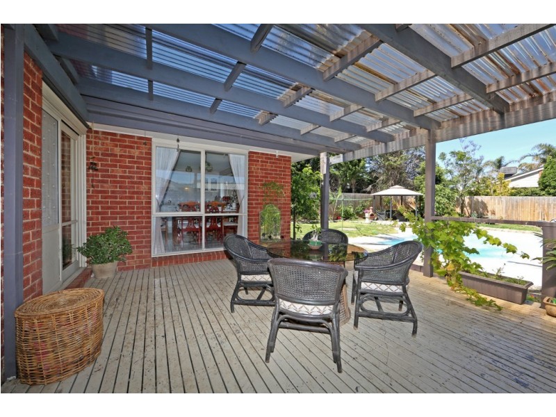 71 Lakesfield Drive, Lysterfield VIC 3156