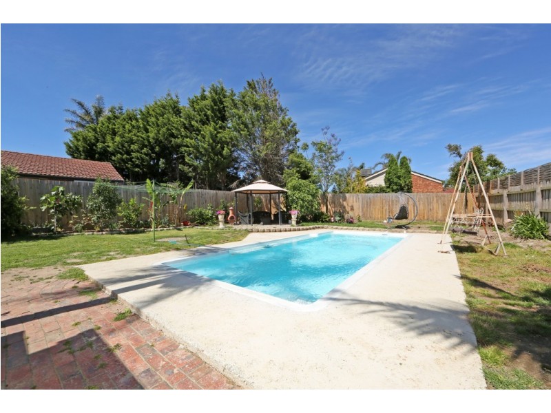 71 Lakesfield Drive, Lysterfield VIC 3156