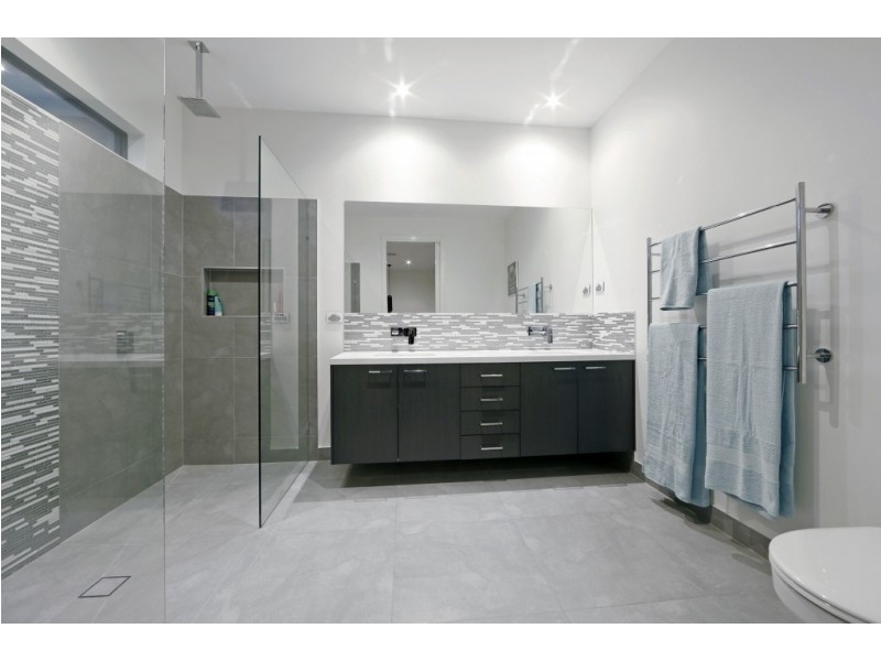 1 Hayes Court, Lysterfield VIC 3156