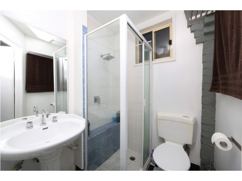 1/126 Glenfern Road, Ferntree Gully VIC 3156