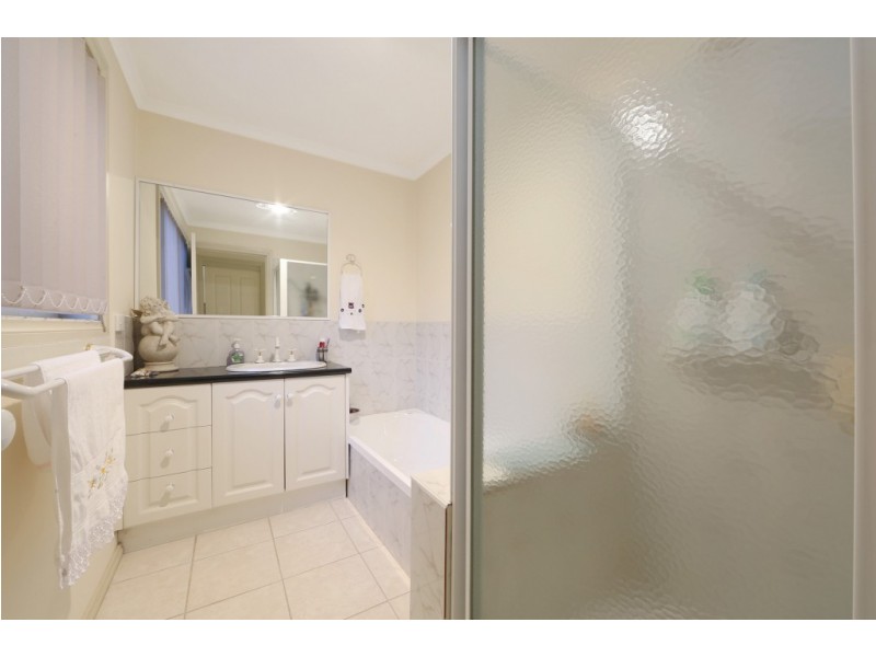 1A Turramurra Drive, Rowville VIC 3178