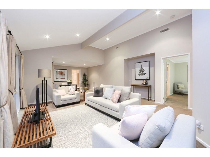 6 Constance Close, Lysterfield VIC 3156