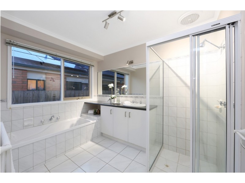 6 Constance Close, Lysterfield VIC 3156