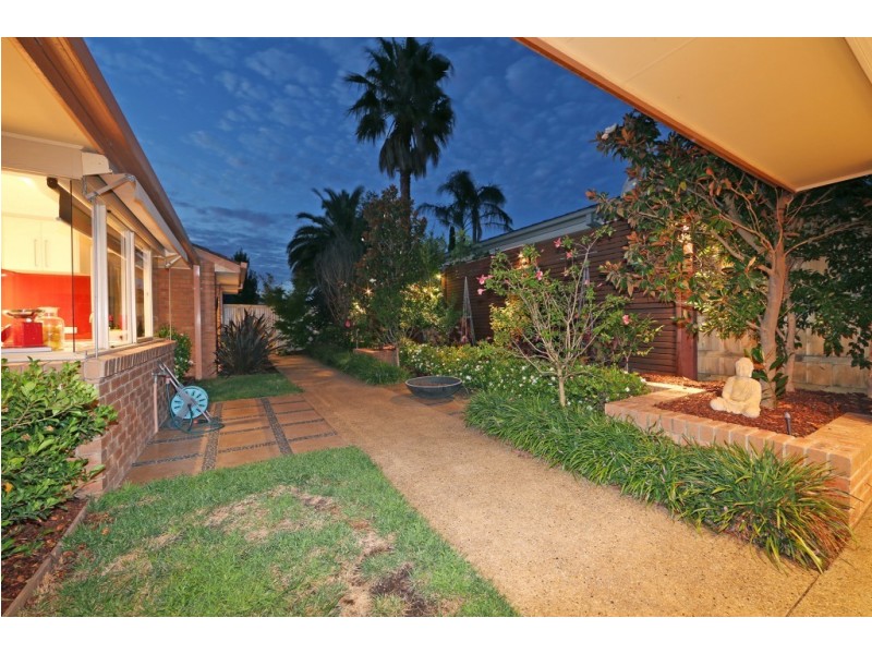 6 Constance Close, Lysterfield VIC 3156