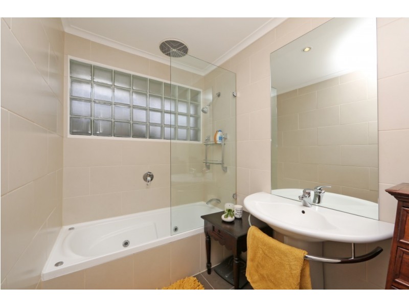1607 Ferntree Gully Road, Knoxfield VIC 3180