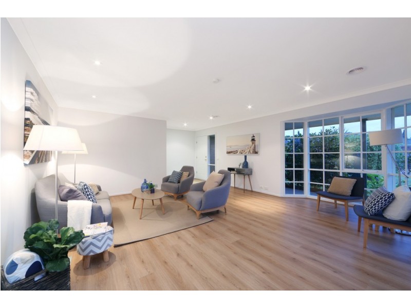 10 Webb Court, Rowville VIC 3178