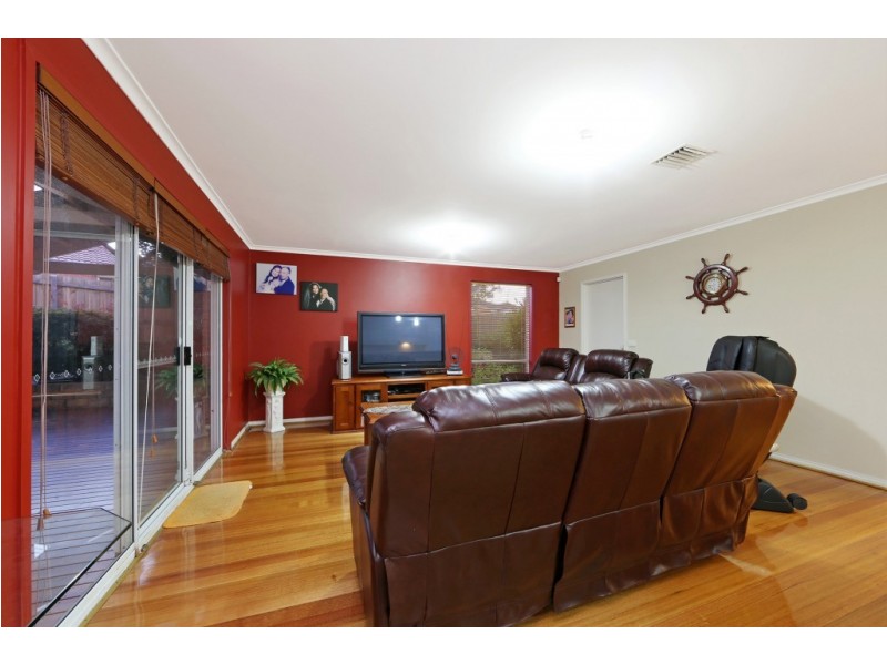 8 Vue Court, Rowville VIC 3178