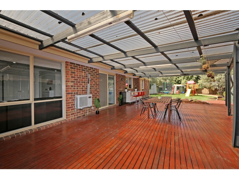 51 Lakeview Avenue, Rowville VIC 3178