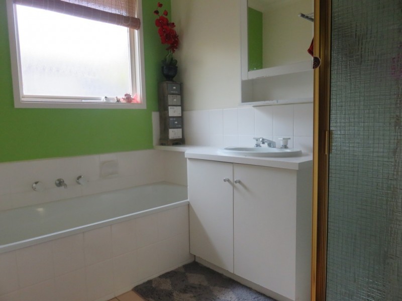 18 Babinda Court, Rowville VIC 3178