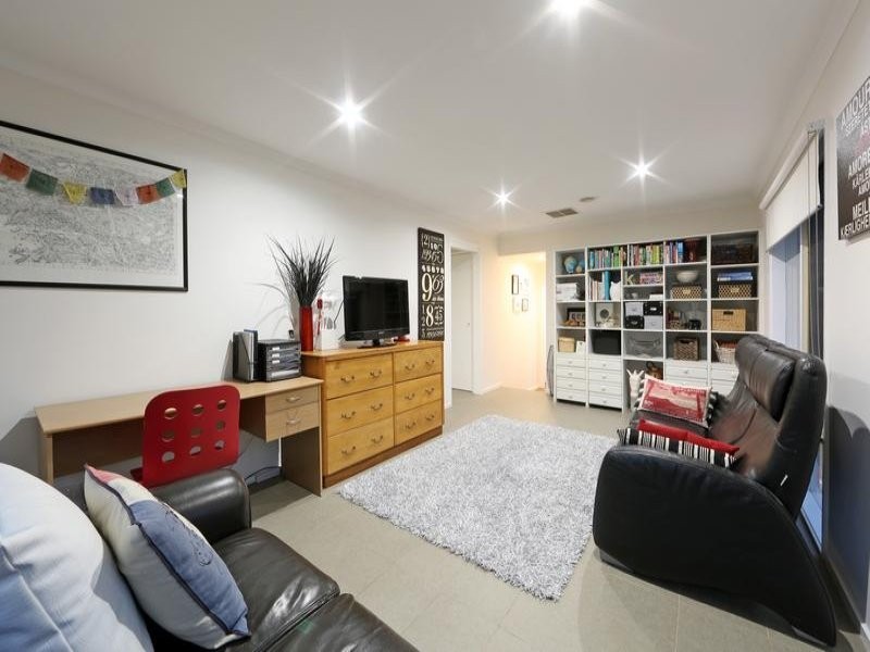 46 Spruce Drive, Rowville VIC 3178