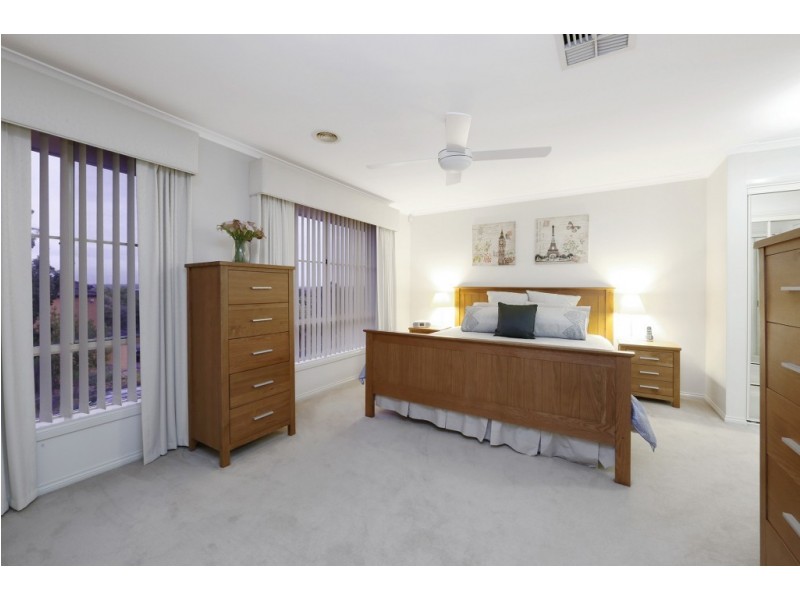 7 The Croft, Lysterfield VIC 3156