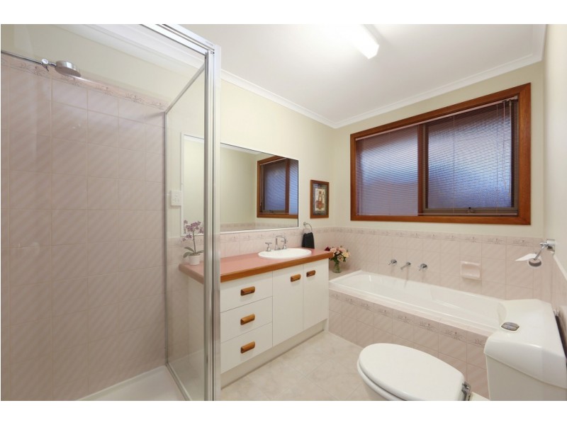 2 Caloola Court, Rowville VIC 3178