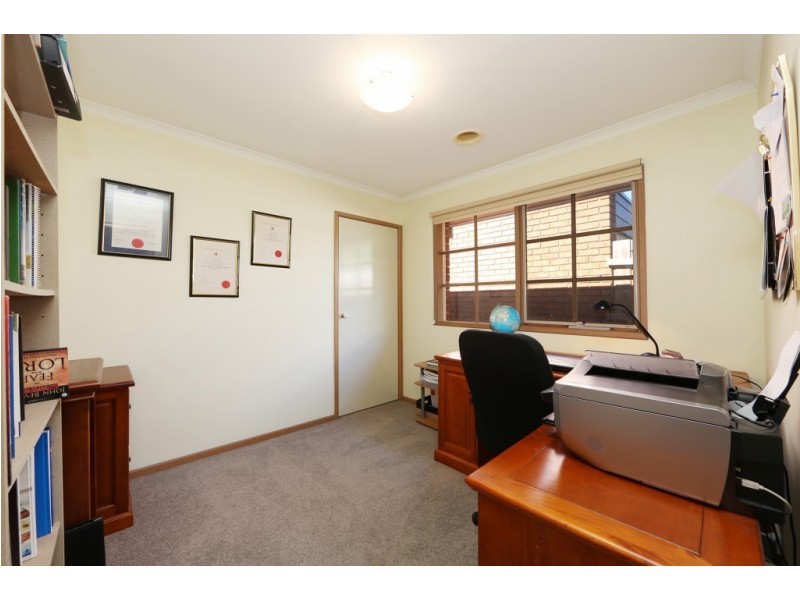 6 Diamond Close, Ferntree Gully VIC 3156