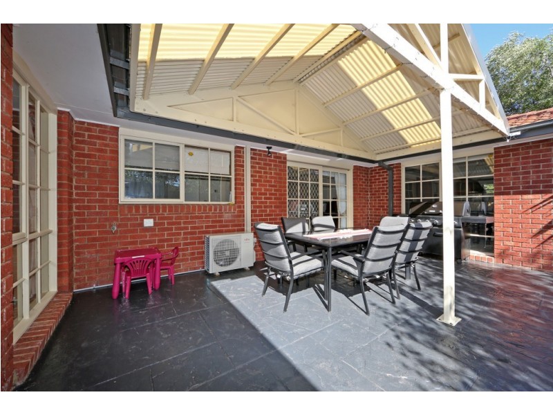 6 Diamond Close, Ferntree Gully VIC 3156