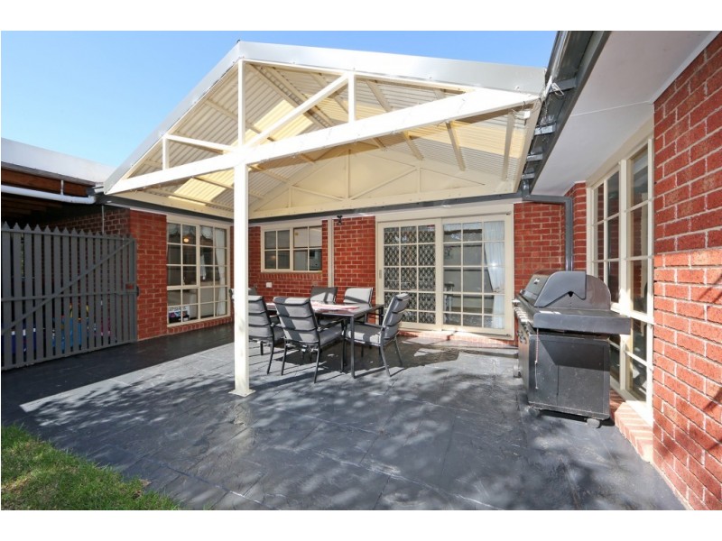 6 Diamond Close, Ferntree Gully VIC 3156