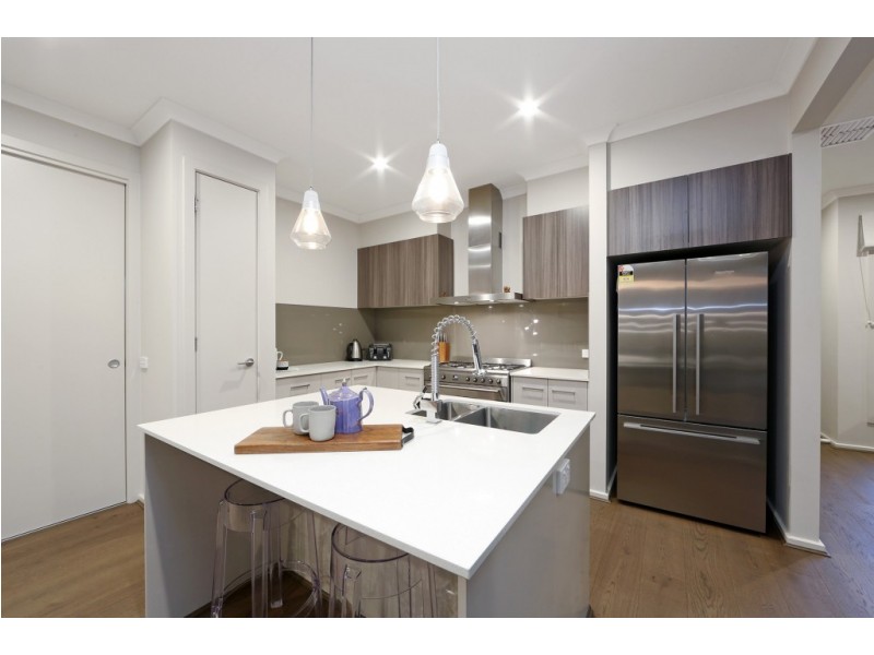 2/11 Seebeck Road, Rowville VIC 3178