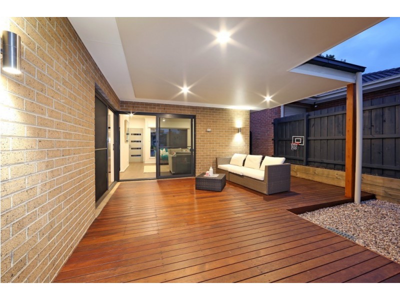 2/11 Seebeck Road, Rowville VIC 3178
