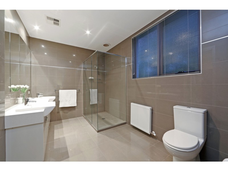 6B Lords Court, Lysterfield VIC 3156