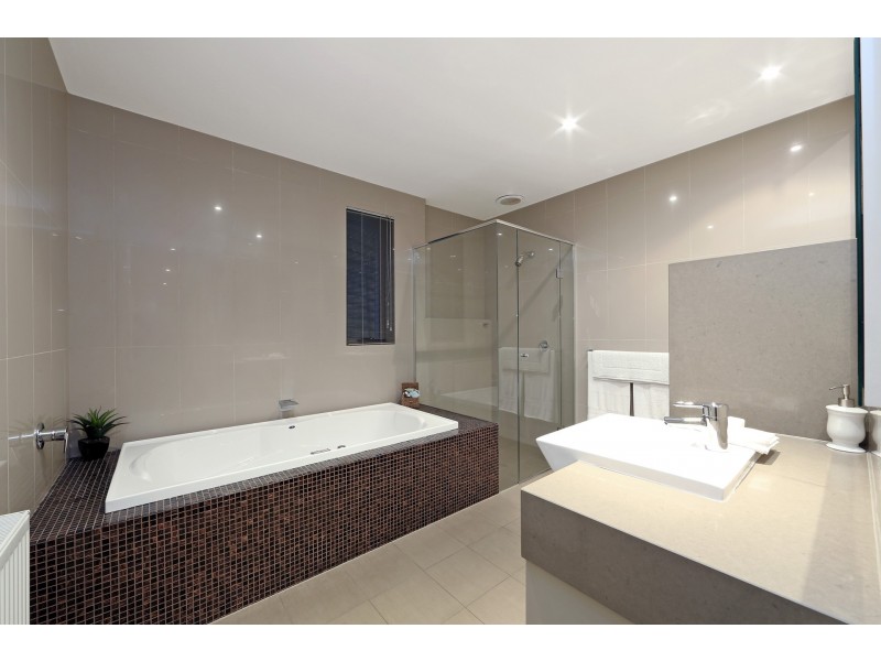 6B Lords Court, Lysterfield VIC 3156