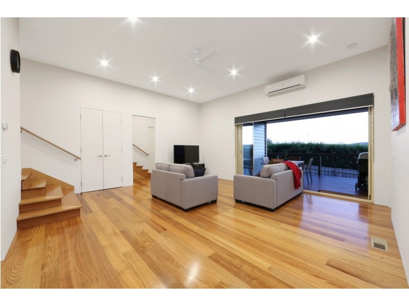 2/5 Blucher Street, Ferntree Gully VIC 3156