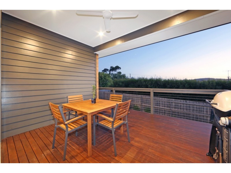 2/5 Blucher Street, Ferntree Gully VIC 3156