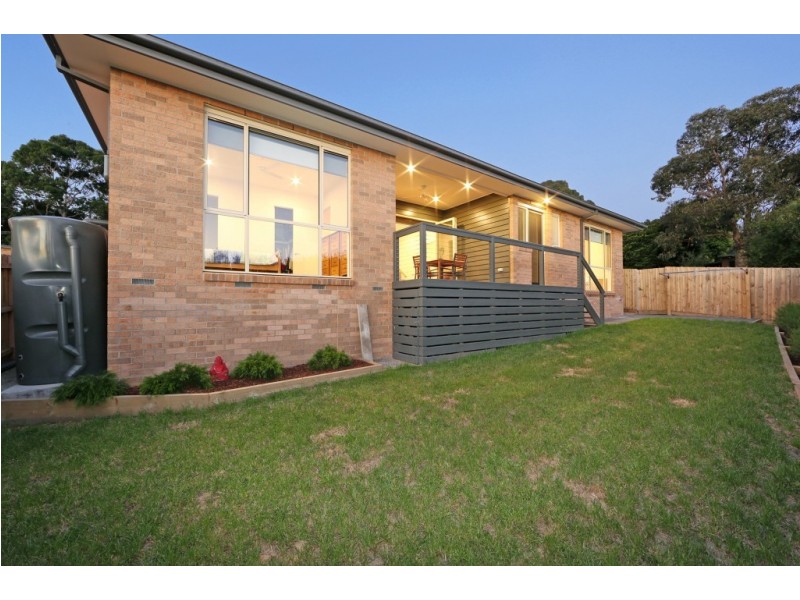 2/5 Blucher Street, Ferntree Gully VIC 3156