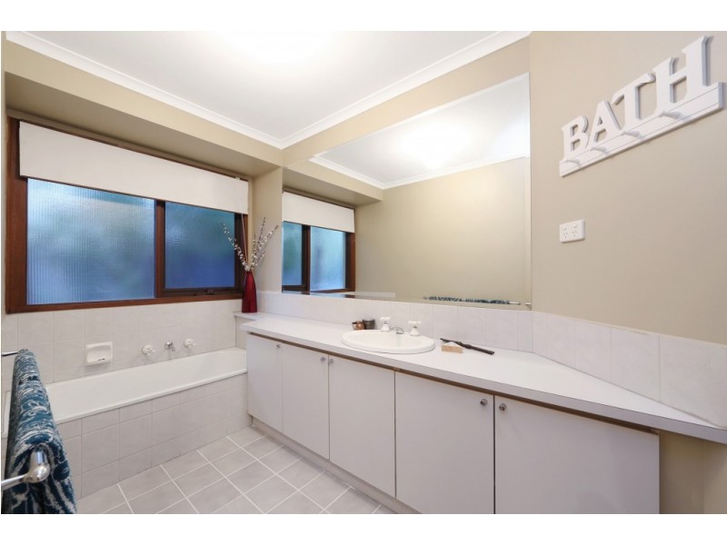 3 Newlyn Court, Lysterfield VIC 3156