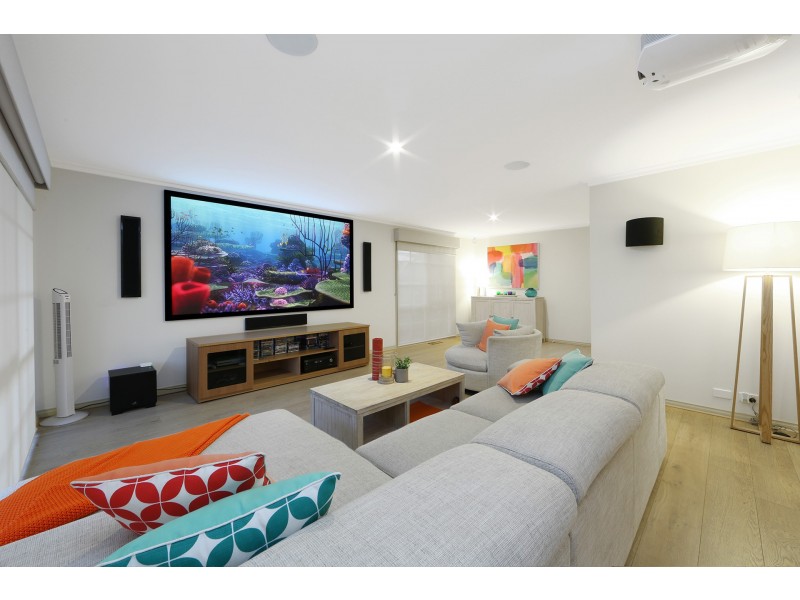 2 Lehhong Close, Rowville VIC 3178