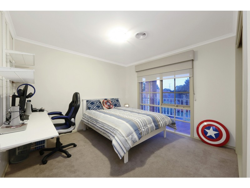2 Lehhong Close, Rowville VIC 3178
