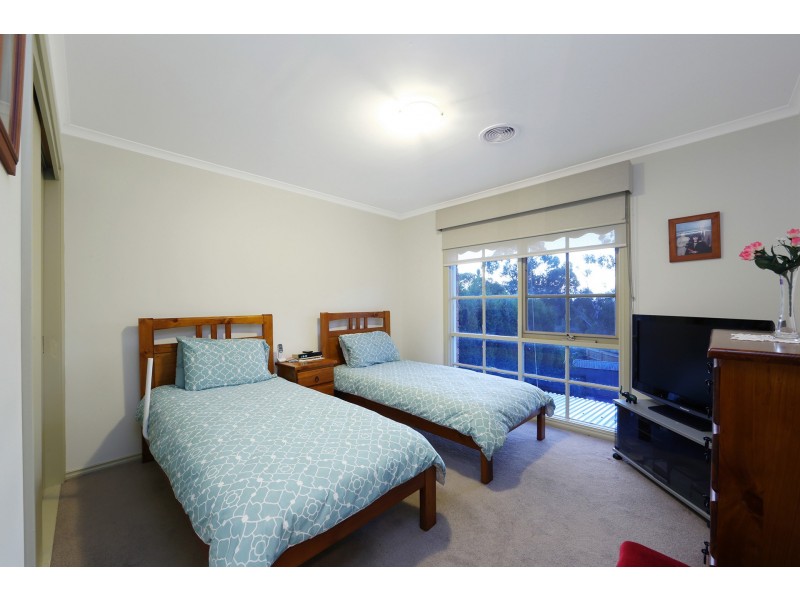 2 Lehhong Close, Rowville VIC 3178