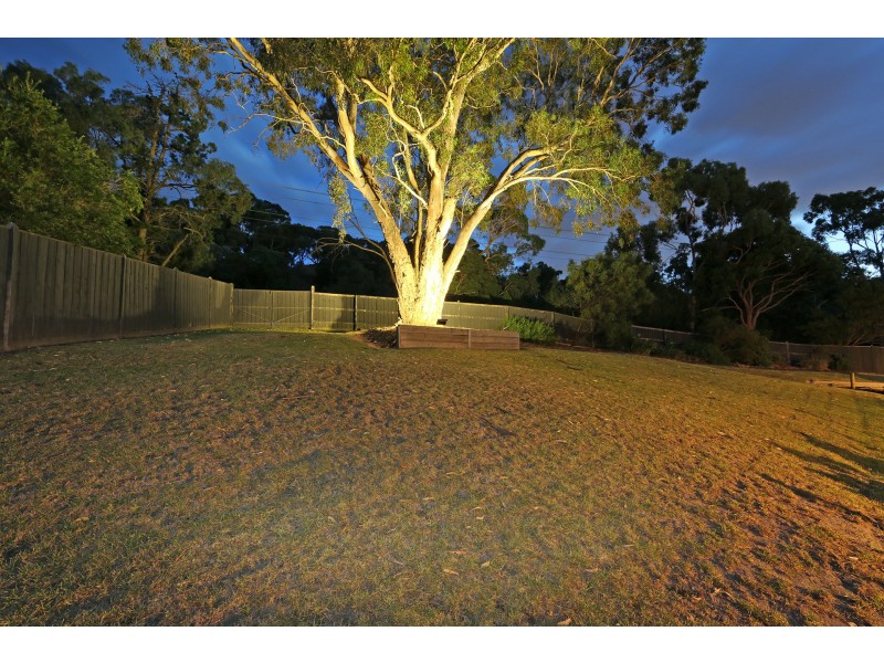 10 Grenfell Place, Lysterfield VIC 3156