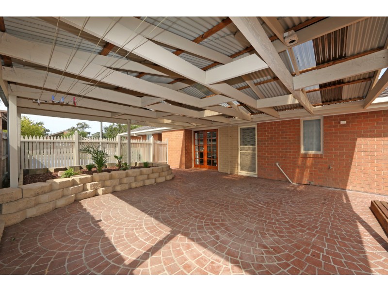 13 Corhanwarrabul Close, Rowville VIC 3178
