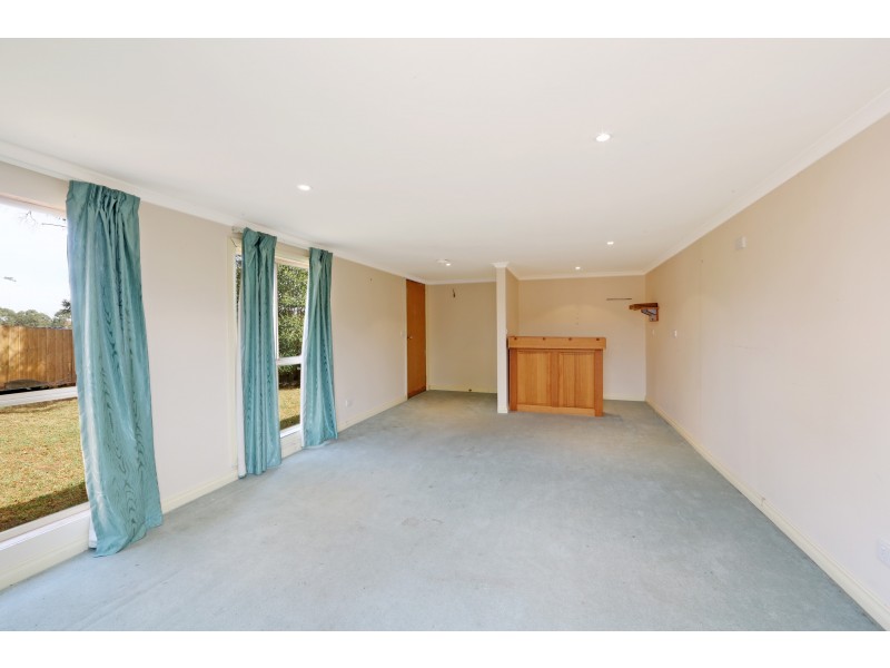 13 Corhanwarrabul Close, Rowville VIC 3178