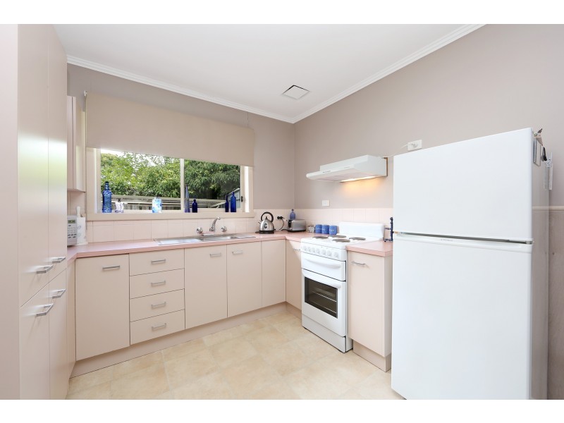 80 David Street North, Knoxfield VIC 3180