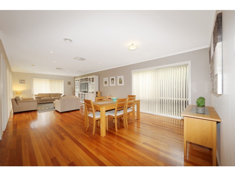 7 The Croft, Lysterfield VIC 3156