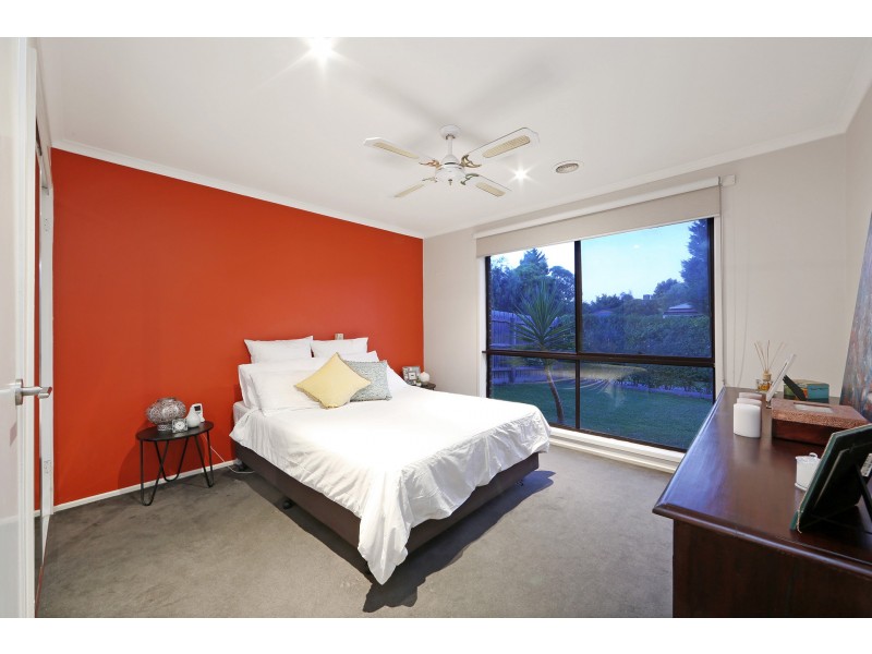 2 Elmore Court, Ferntree Gully VIC 3156