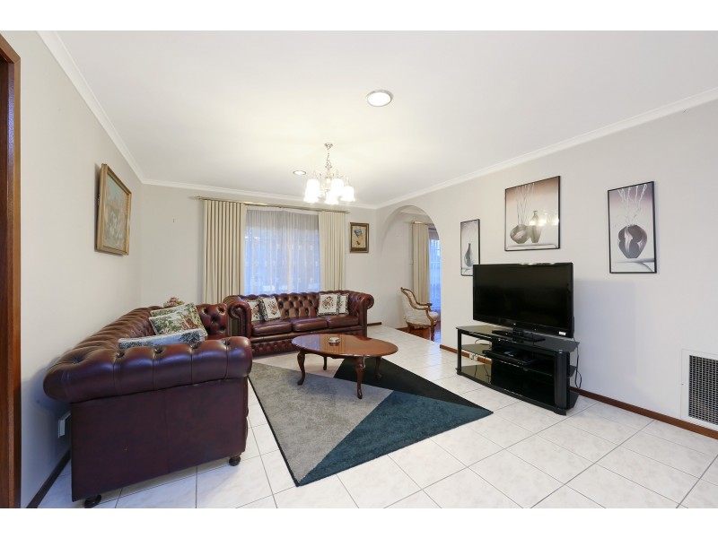 28 Cardinia Way, Rowville VIC 3178