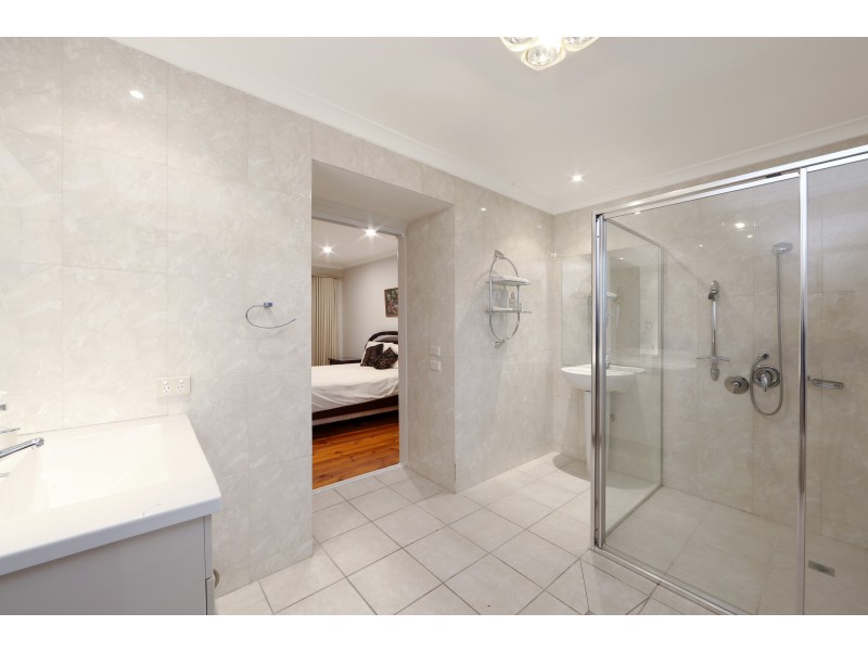 28 Cardinia Way, Rowville VIC 3178