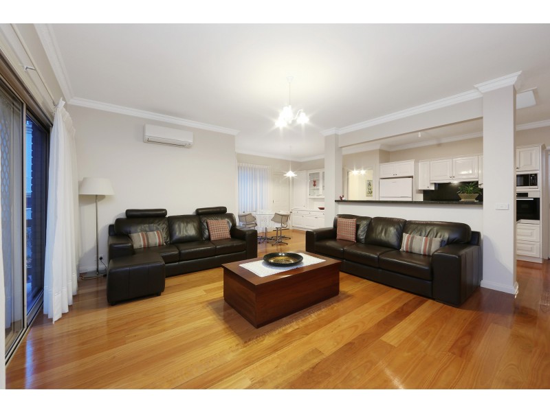 13 Shearer Drive, Rowville VIC 3178