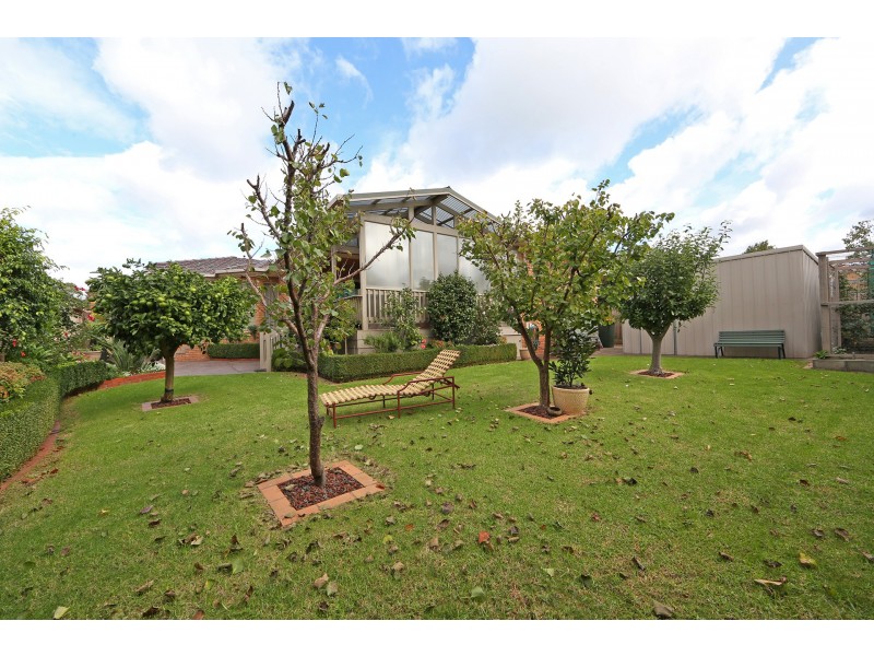 13 Shearer Drive, Rowville VIC 3178