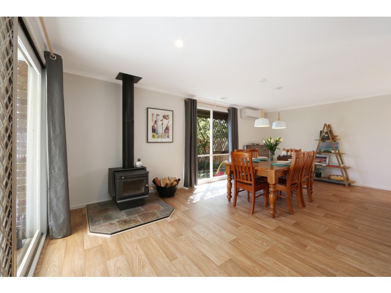 15 Jindabyne Court, Lysterfield VIC 3156