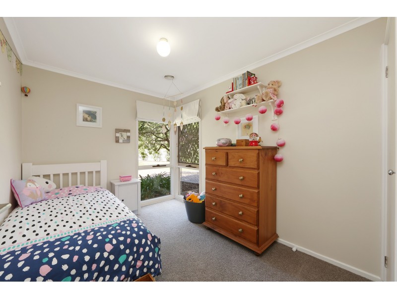 15 Jindabyne Court, Lysterfield VIC 3156