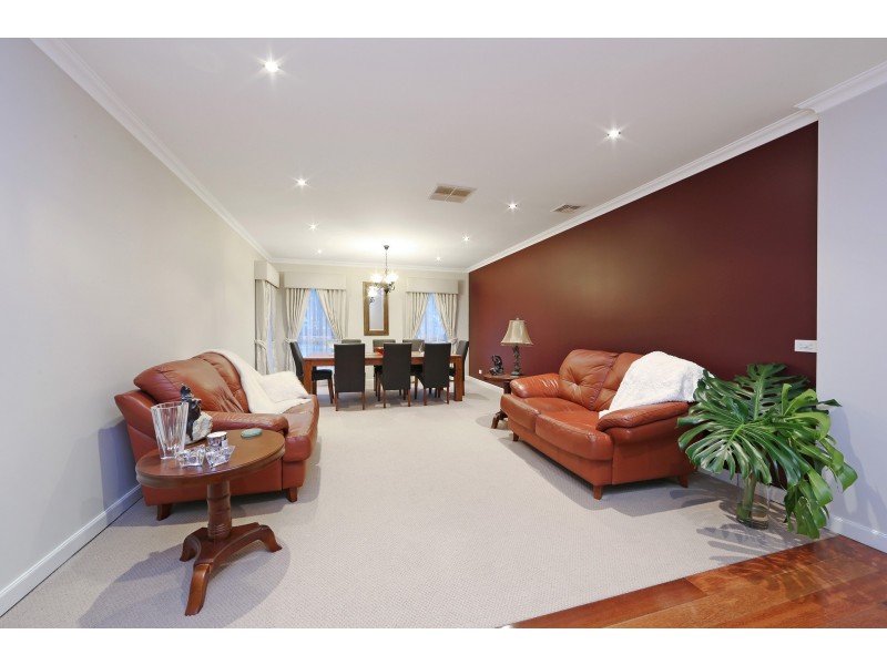 14 Hayes Court, Lysterfield VIC 3156