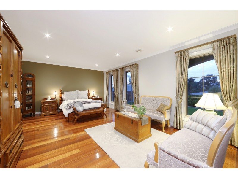 14 Hayes Court, Lysterfield VIC 3156