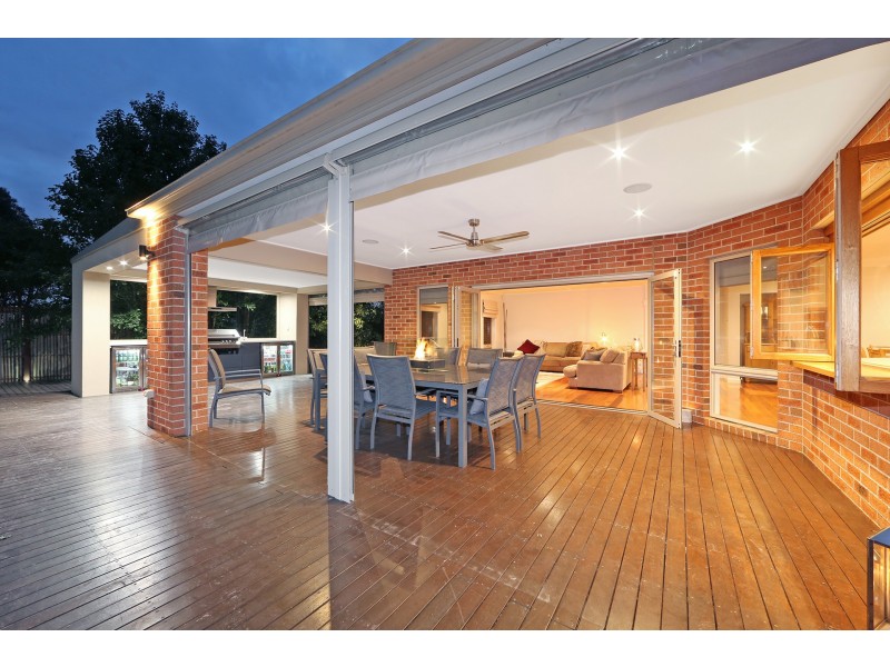 14 Hayes Court, Lysterfield VIC 3156