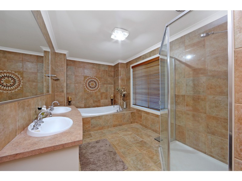 3 Webb Court, Rowville VIC 3178