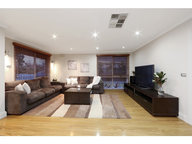 25 Bellfield Drive, Lysterfield VIC 3156
