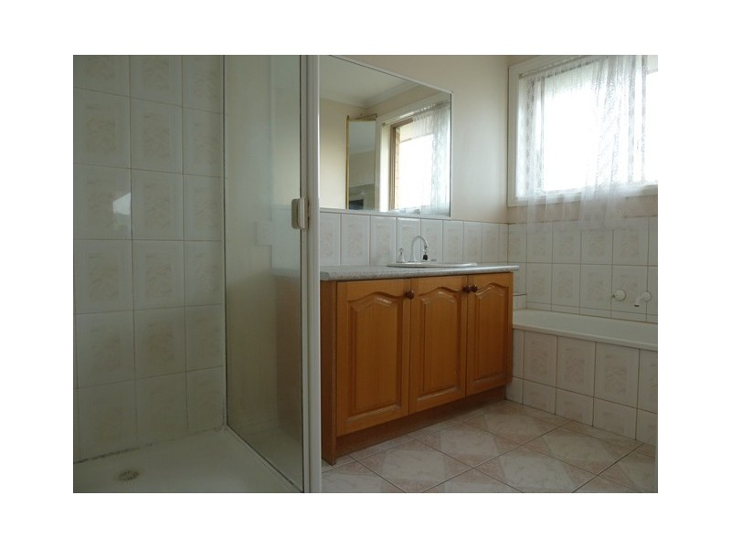 102 Pia Drive, Rowville VIC 3178