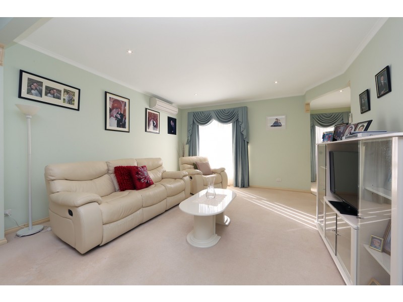 12 Sheridan Avenue, Rowville VIC 3178